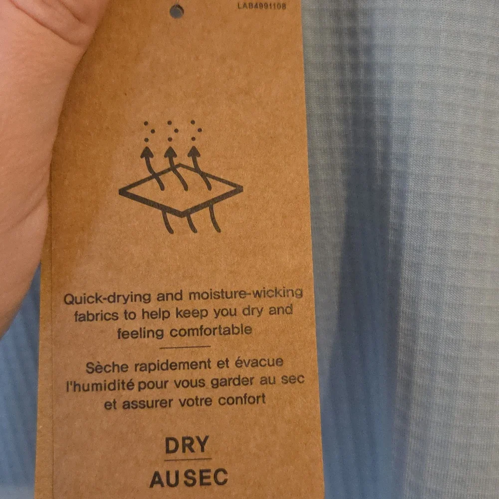 NWT ASICS Half Zip Size Large - Picture 9 of 9